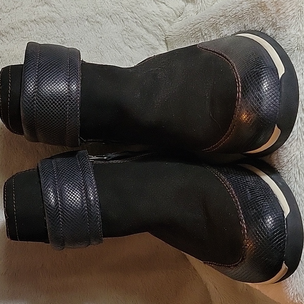 OTBT Outing Boots